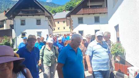 prejemniki priznanj Naša Slovenija 2025 so preplavili kovaško Kropo